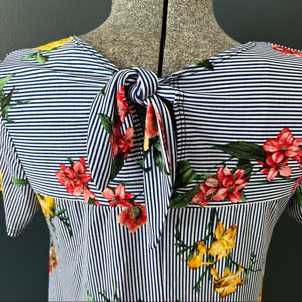 Entro floral and striped trapeze tent dress with tie back - Picture 4 of 7